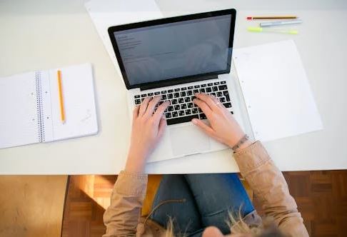 7 fragrâncias que impulsionam a produtividade no trabalho